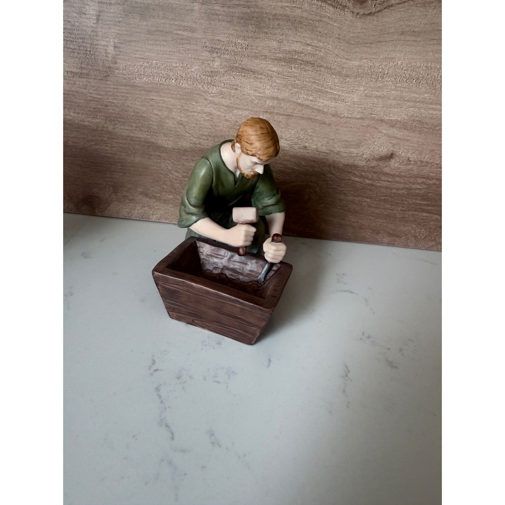 Thomas Kinkade Hawthorne Village Skilled Carpenter Nativity Figurine 2004 A0217